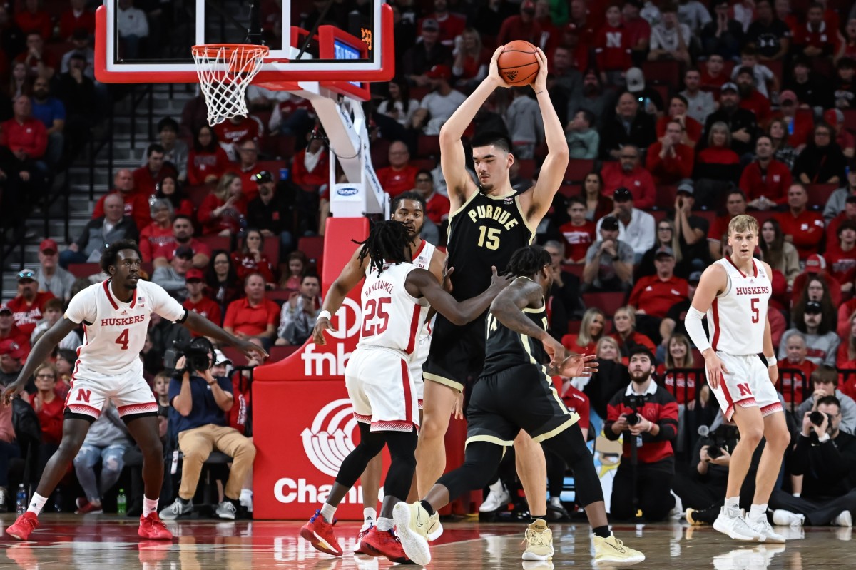 zach edey post vs nebraska